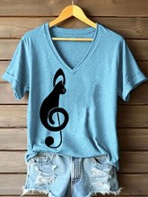 Frauen Musik Note inspirierte Katze Print V-Ausschnitt T-Shirt
