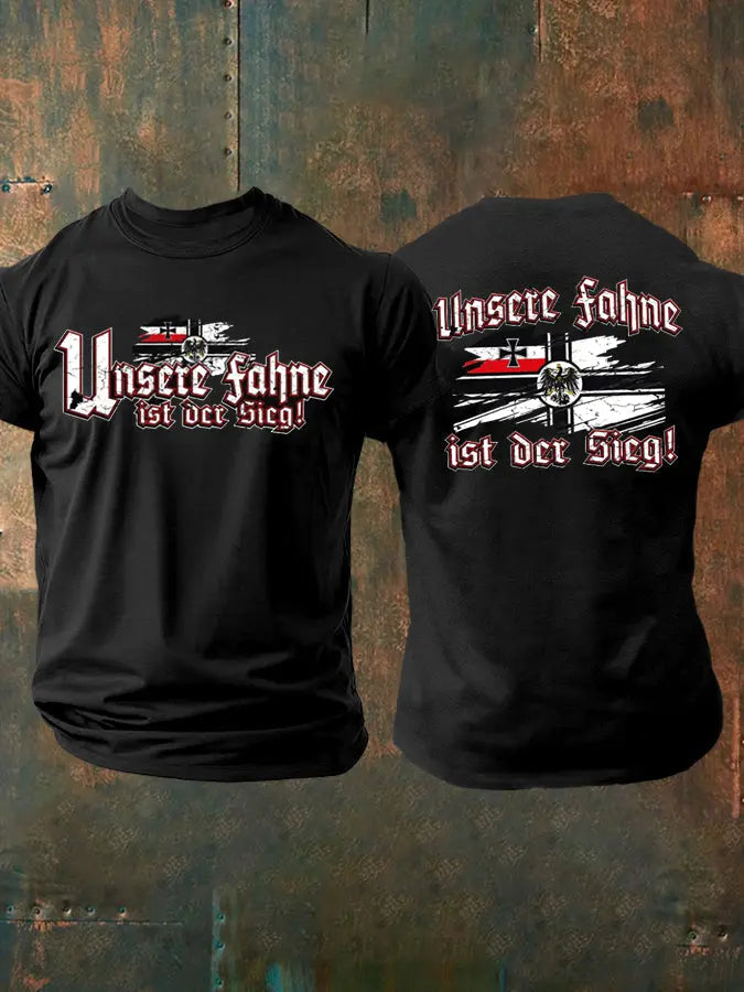 Herren-T-Shirt Unsere Fahne ist der Sieg zartstils